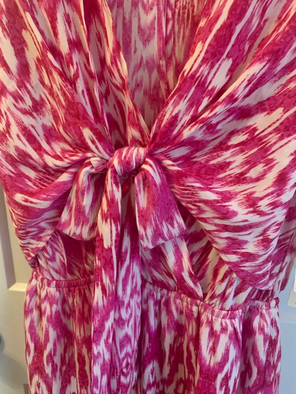 NWT AQUA Pink Ikat Tie Front Dress Size S Fuchsia White Sleeveless - Picture 5 of 5